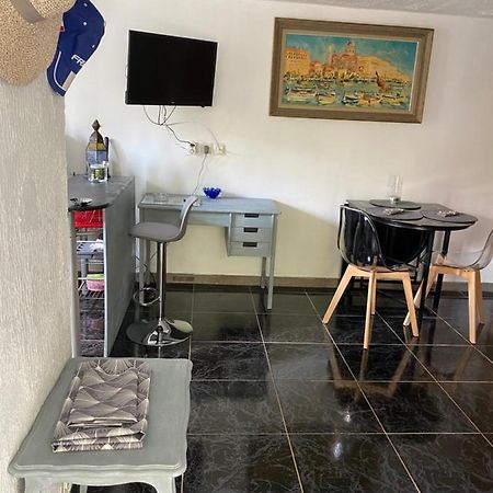 Apartamento Jardin D'Eden Saint-Raphaël Exterior foto